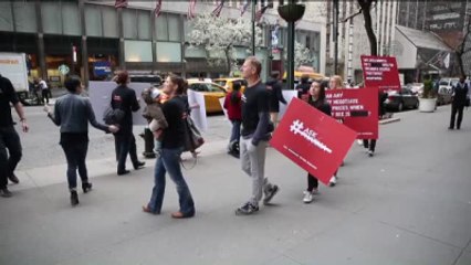 Amerikan İlaç Devine Aşı Protestosu - New