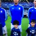 Toni Kroos: niño extasiado al cantar himno de la Champions con su ídolo