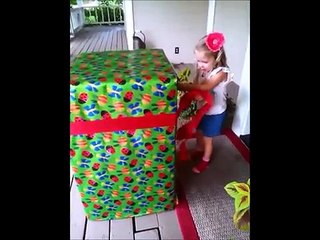 Hediye paketinden asker babası çıktı