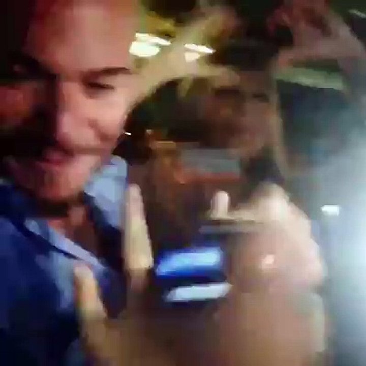 Los Fans de #amoraprueba: Oriana en un bus con tony