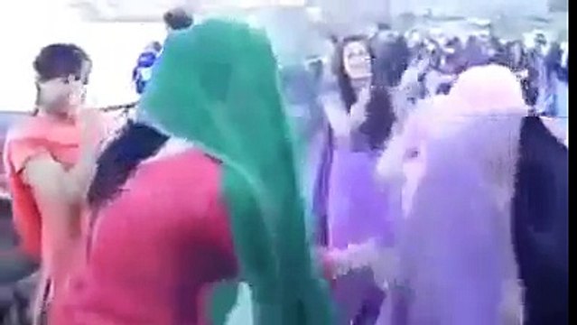 Pakistani Punjabi Dance Party Girls Dancing Special 2014