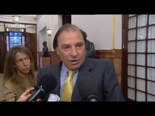 Martínez Pujalte defiende la legalidad de su trabajo para una constructora