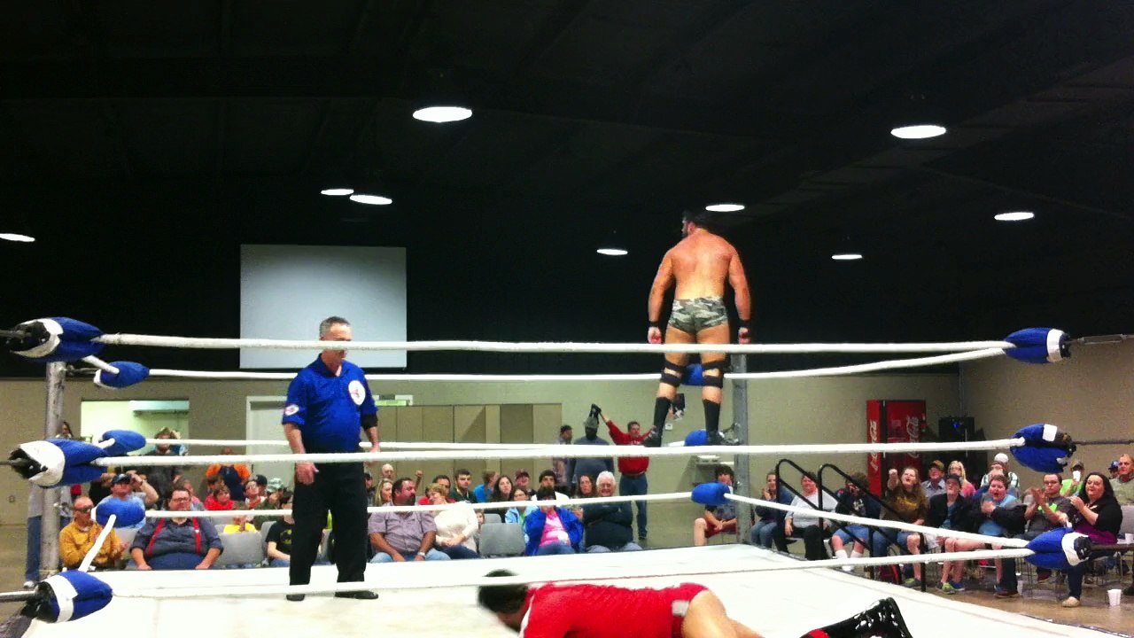 "Juicy" Danny Ramóns vs. Moonshine Mantell - NWA Bayou Independent Wrestling