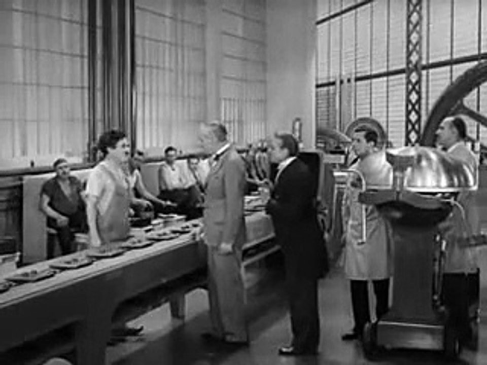 Charlie Chaplin - Eating Machine