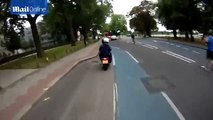 Dramatic moment moped gang mount pavement to steal phone