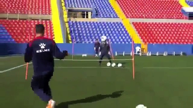 Keylor Navas Goalkeeper training