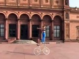 Fixed Gear Bike Tricks by Ines Brunn on an Artistic Bicycle