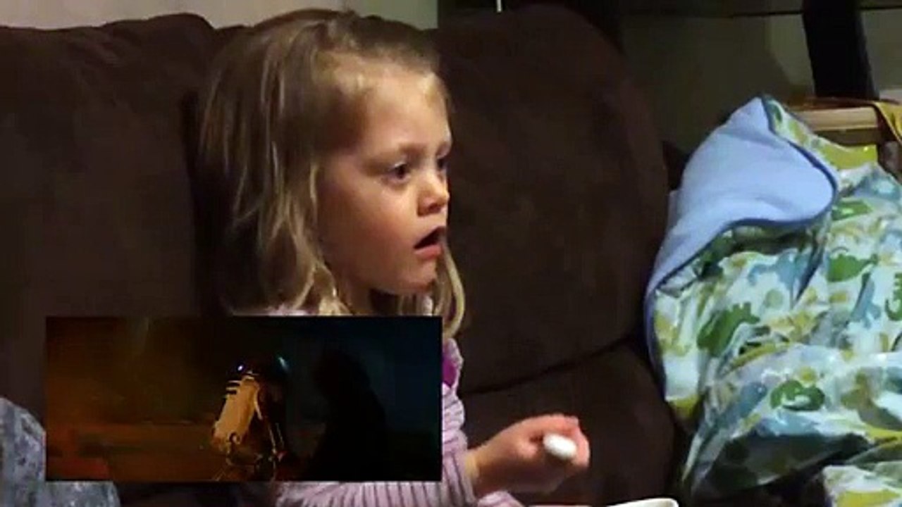 Des bébés face au teaser de Star Wars 7