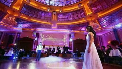 La danse de mariage la plus classe sur Thinking Out Loud de Ed Sheeran