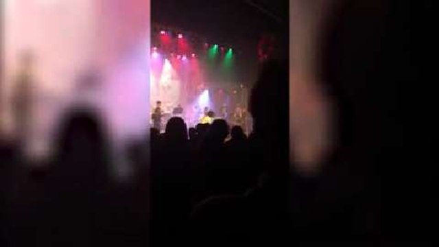 États-Unis : une scène s'effondre pendant un spectacle d'école