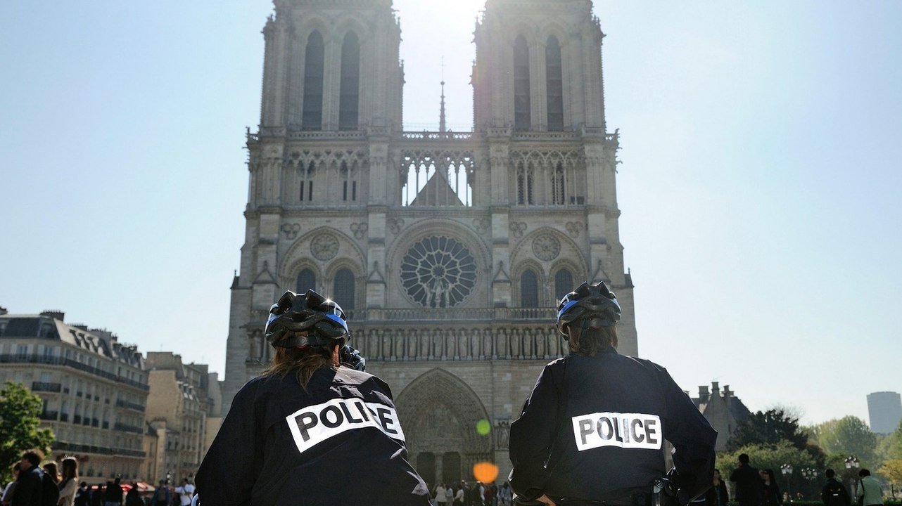 Terrorisme : « pas les moyens » pour une surveillance systématique des églises