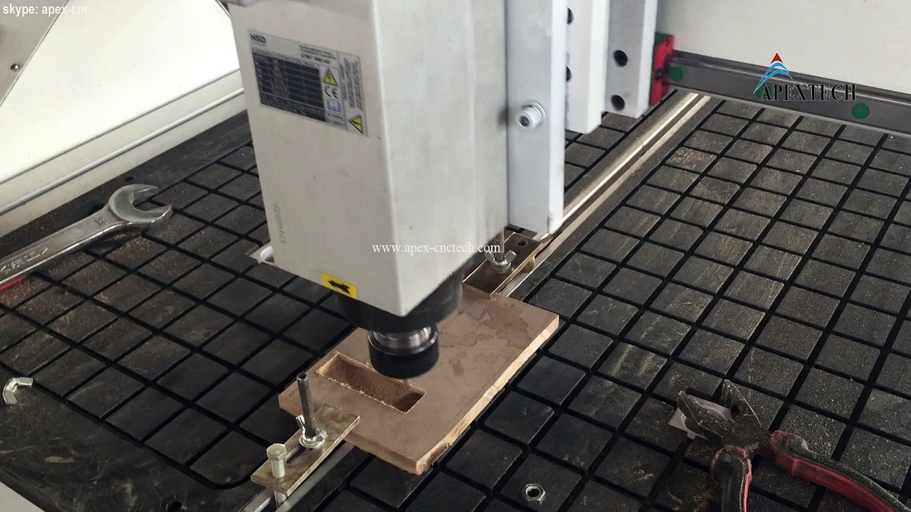 jinan apex cnc 1325 router machine test demo (1)