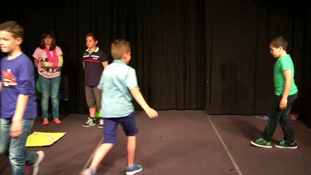 Camion des mots Classe de CM1/CM2 14h École Elèmentaire de Laragne-Montéglin (05)