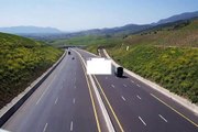 Algerie autoroute Est -Ouest entre Alger et  Bouira vidéo officielle .....ath hamdoune
