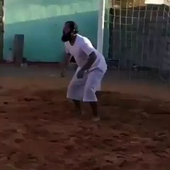 حارس مرمى دعشاوي مهارات عالية