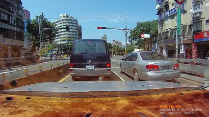 Mio MiVue 658 Dash Cam - Car Electronics Nottingham / Simply Tech UK