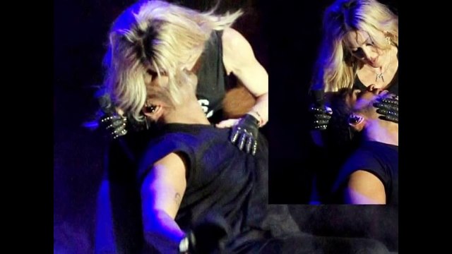 Madonna Kissing Drake 2015 Madonna Kissing Drake Coachella 2015 Madonna Kisses Drake