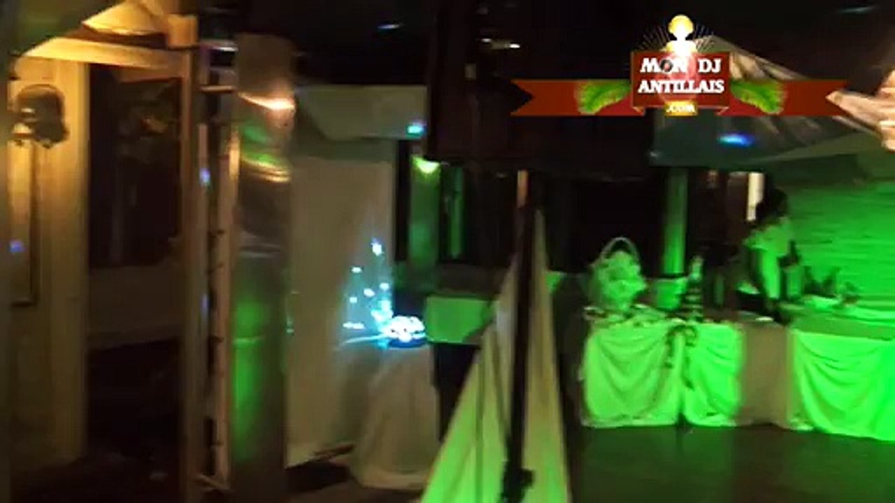 PETITE VIDEO D'UN MARIAGE ANIMÉ PAR MON DJ ANTILLAIS le 18 AVRIL 2015 AU BAKOUA