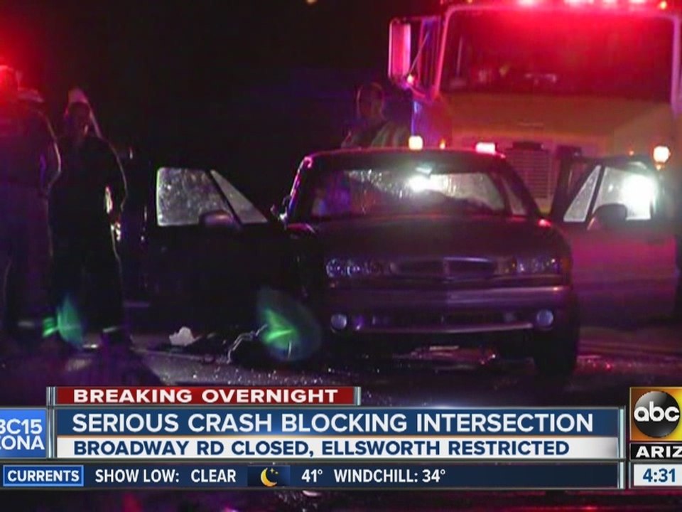 Serious crash blocking Mesa intersection