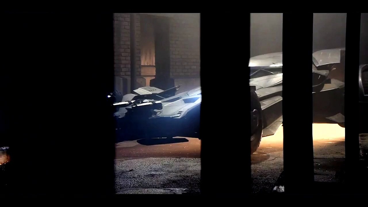 ▶ Batman v Superman - Batmobile