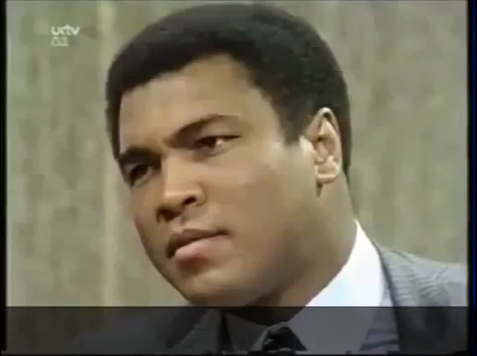 KORUMAN VAR mı? | Muhammed Ali'den Muhteşem Cevap
