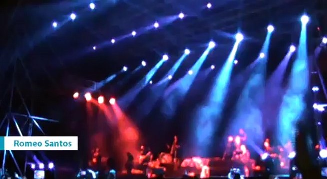 Romeo Santos simuló tener sexo con peruana en pleno concierto