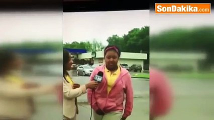 Kız Röportaj Sırasında Altına Kaçırdı