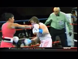 Woman boxer goes crazy, eats punches with hands down