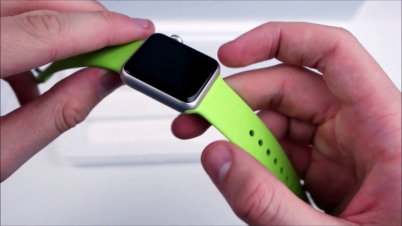 Apple Watch Sport Unboxing Deutsch