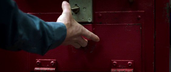 Escape Plan (2013) BRRip 720p Triple Audio [Hindi -Eng 5.1-Tamil 5.1][AMS]