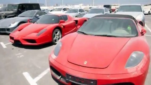 Abandoned Cars in Dubai