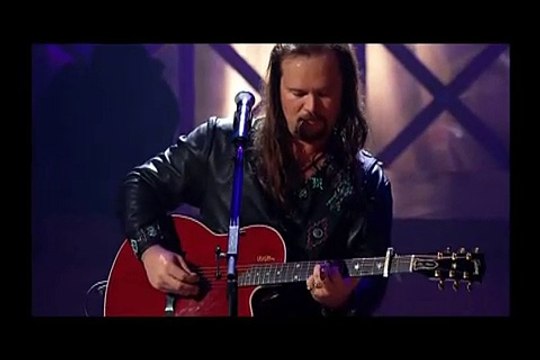 Travis Tritt - Long Haired Country Boy (live)