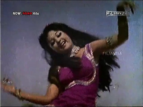 Kallion pay bhaweran keu dollay ~ Nisho and Ghulam Moin ~ Singer Mehanaz and Mehdi Hassan ~ Film Shikwa 1975 ~ Pakistani Urdu Hindi Songs