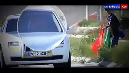 Amateur almost gets hit by Cristiano Ronaldo