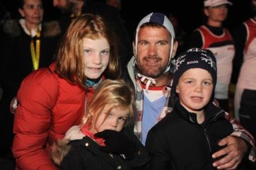 Törene Alınmayan Anzaklar, Alternatif Şafak Ayini'nde Çıkarma Yaptı