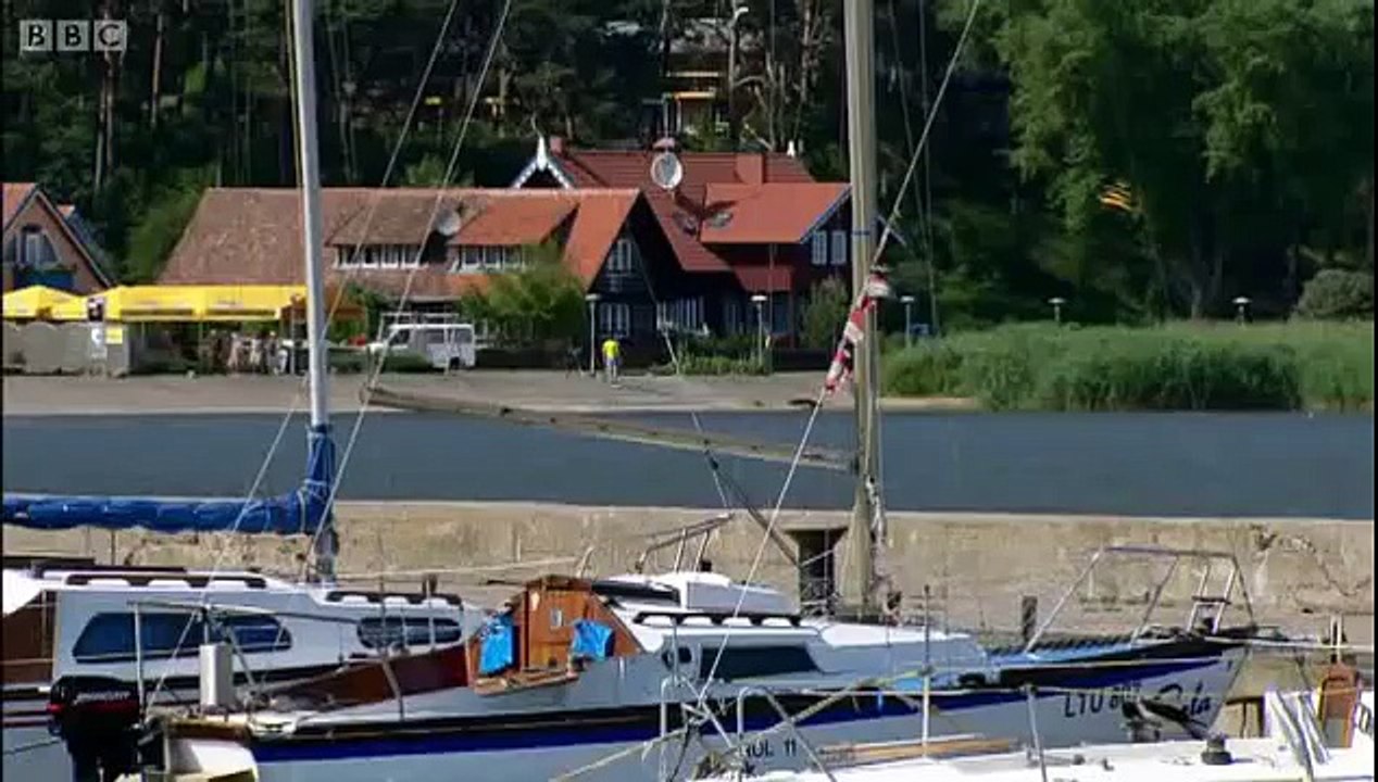 Sand dunes in Nida, Lithuania & strange Russian borders - Palin, Michael - New Europe - BBC