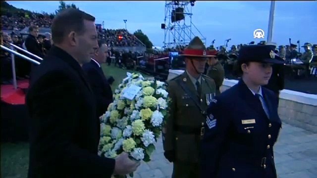 Gelibolu Yarımadası'ndaki Anzak Koyu'nda Şafak Ayini Düzenlendi