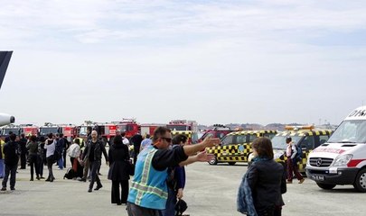 Dehşet anları... Havada alev alan THY uçağından böyle tahliye edildiler