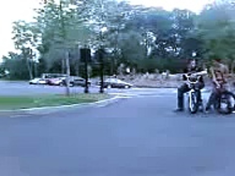 Stevie Churchill 720 hop - BMX