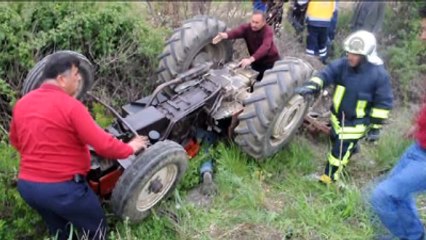 Traktör Altında Kalan Kişi, Vinç Yardımıyla Kurtarıldı