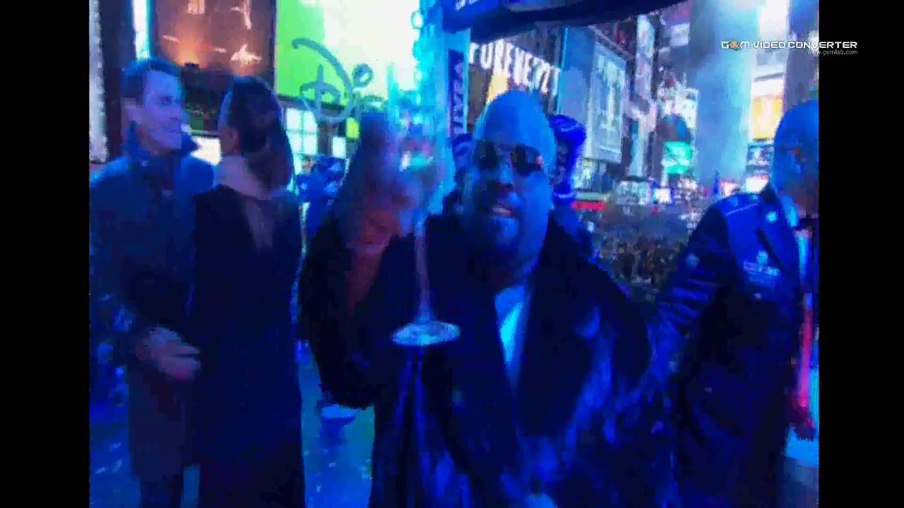 New York Times Square 2012 HAPPY NEW YEAR