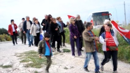 Bulamaç Adası'na Yüzme Protestosuna Jandarma Engeli