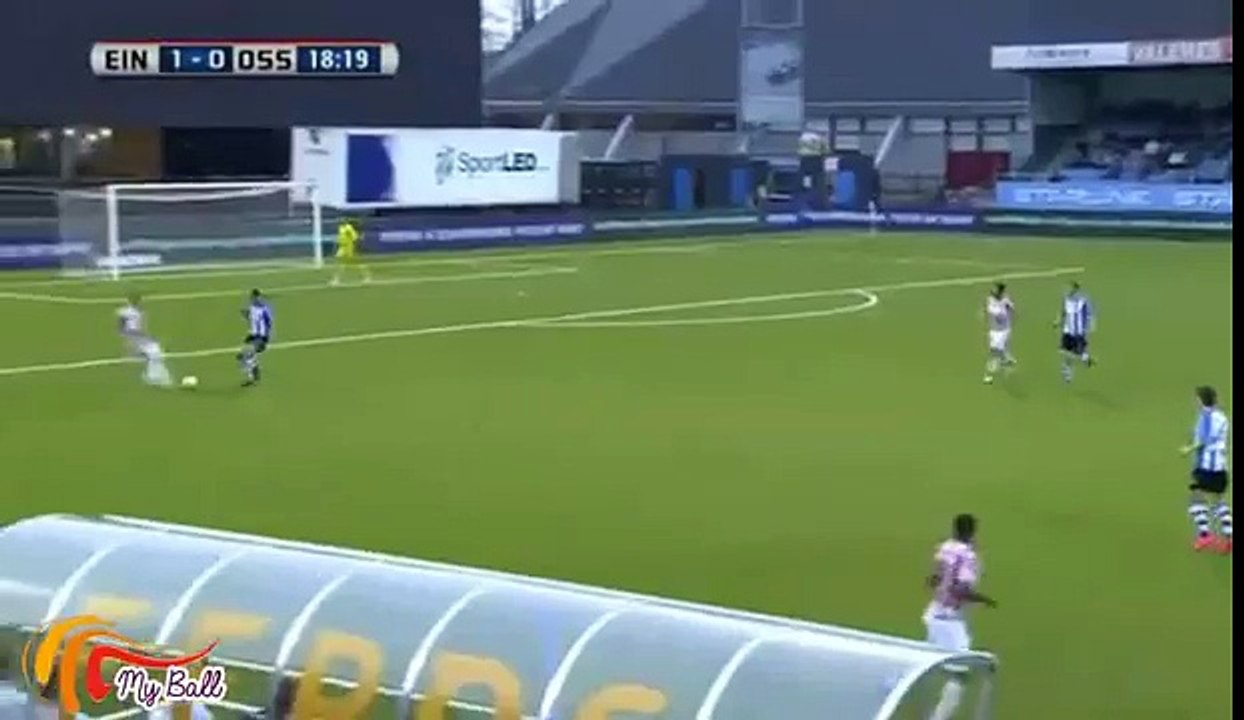 Le but contre son camp de l'année pour Jordi Balk ?
