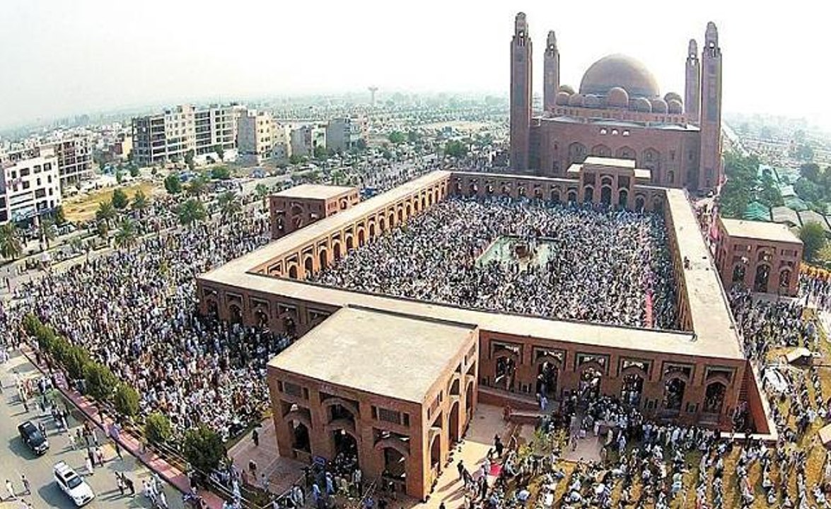Aerial_View_of_Bahria_Grand_Mosque_-_Video