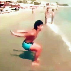 Perfect Boy Somersault on the beach ! - Пацан Делает Классное  Сальто !
