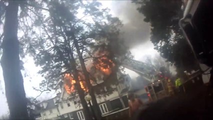 Incendie de maison filmé en Helmet cam par un pompier