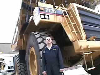 Heavy Equipment Mechanic - Working in Canada