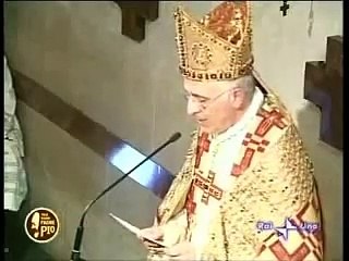 Exumação corpo São Pio de Pietrelcina