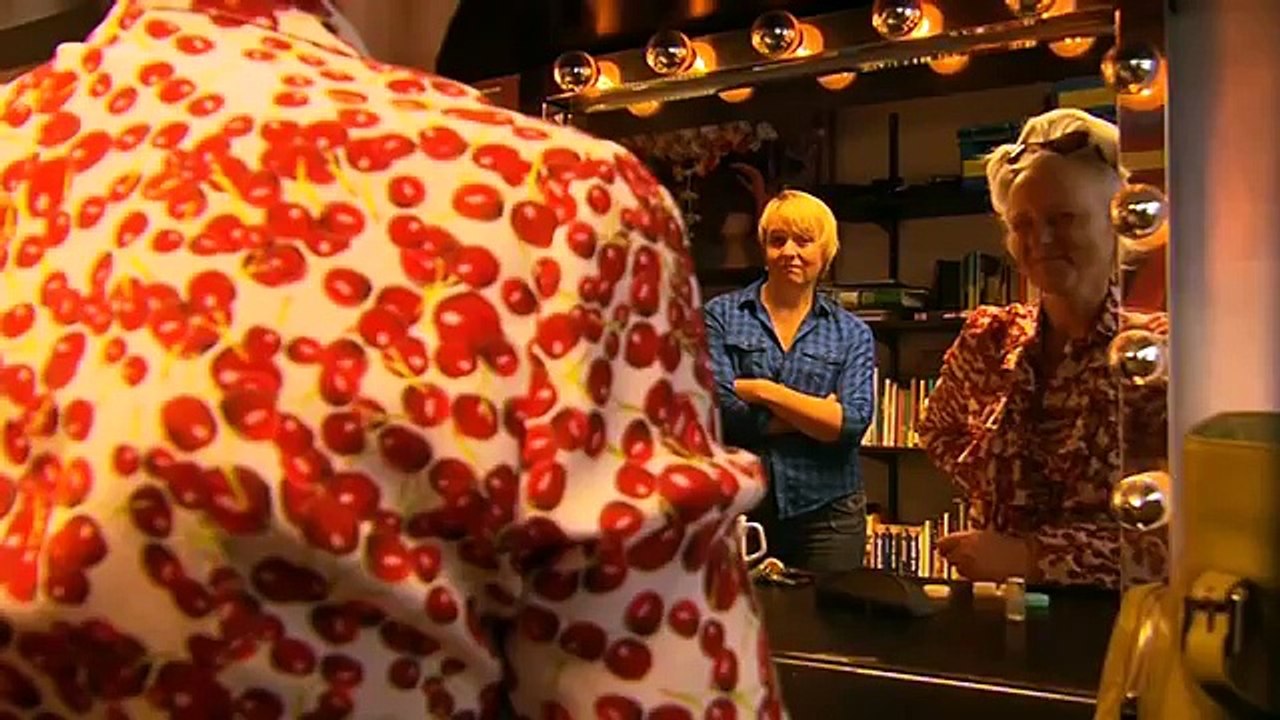 NAAKTKALENDER, BV'S UIT DE KLEREN VOOR KOM OP TEGEN KANKER