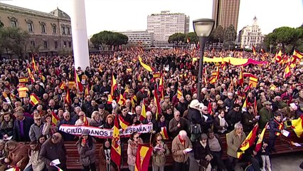 F. DENAES - Himno Nacional cantado por Elena Fernandez de Cordoba. Letra: Jon Juaristi